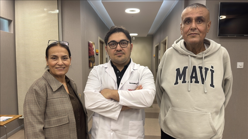 thumbs-b-c-4fcbbf7e48af742177f51e9d7cb9c2a5